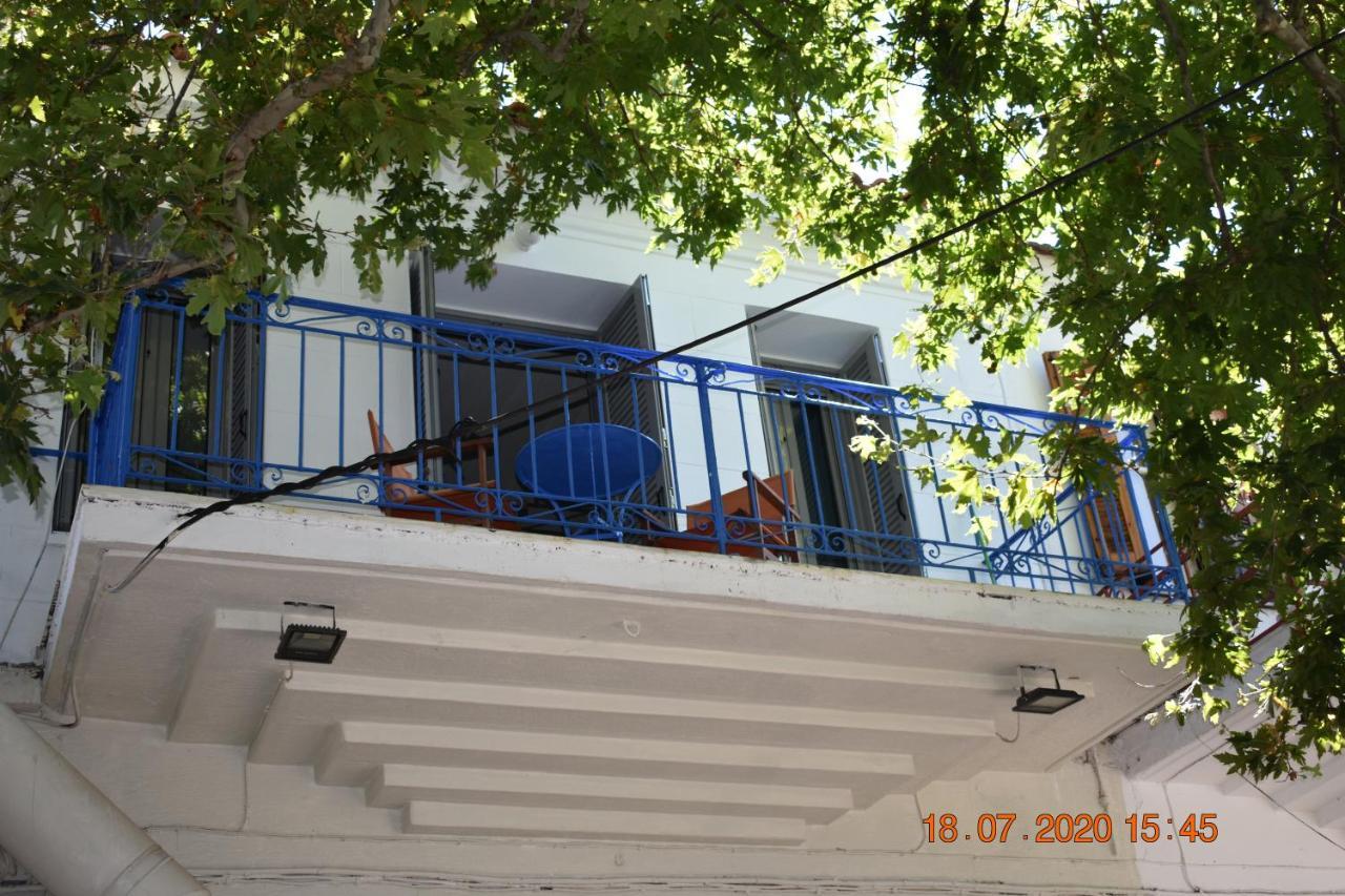 The Central House! Raches  Buitenkant foto